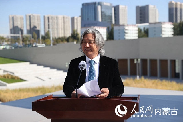 全國政協(xié)副秘書長、民盟中央專職副主席、中國美術館館長、中國城市雕塑家協(xié)會主席吳為山開幕致辭。王劭凱攝