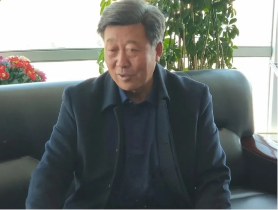 世界地球日，不忘治沙人1694.png