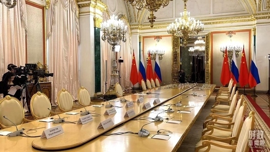 △習主席和普京總統(tǒng)舉行小范圍會談的會場。（總臺央視記者程鋮拍攝）