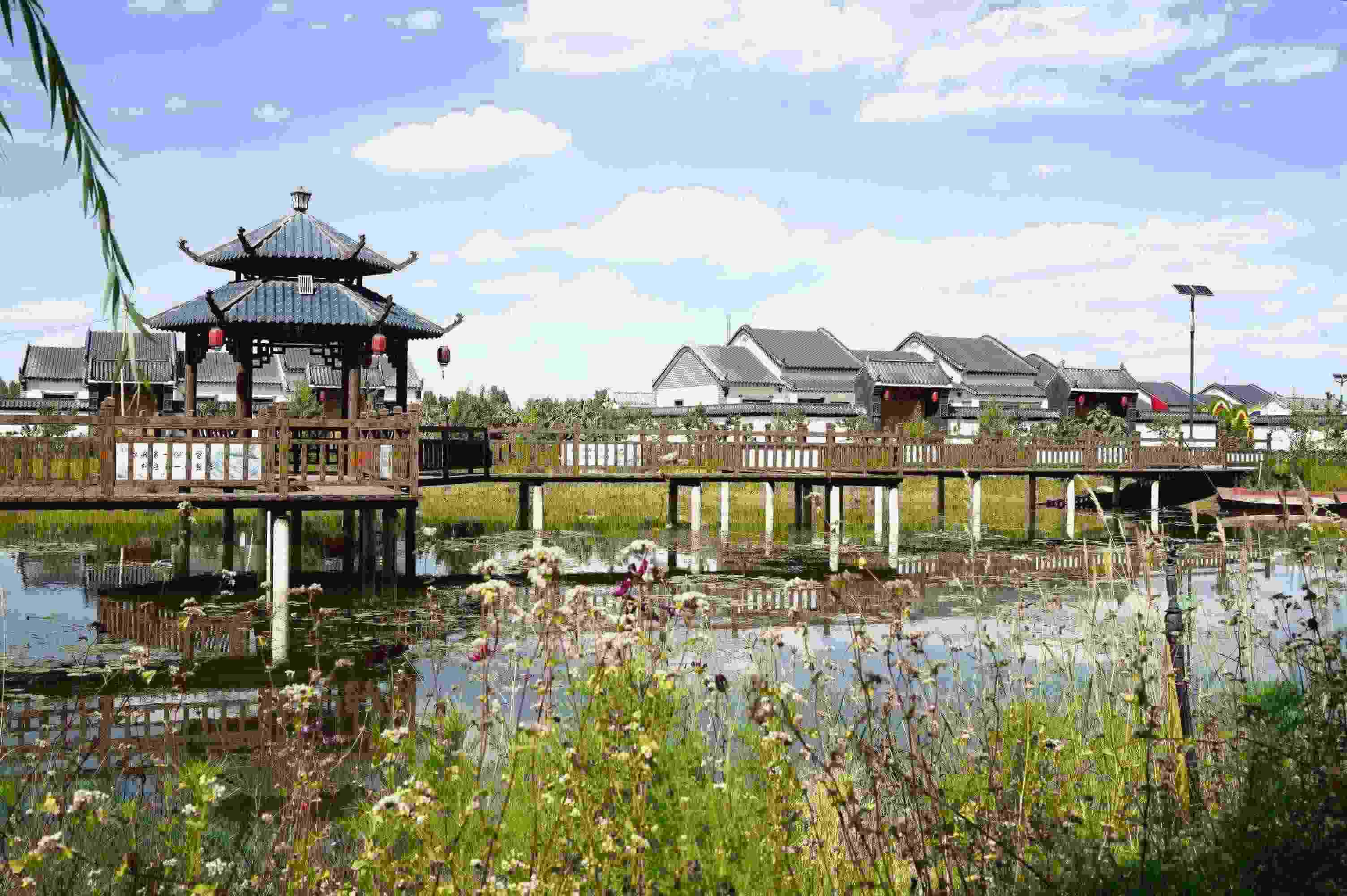 黃家堡村，筑夢新居。張文博攝