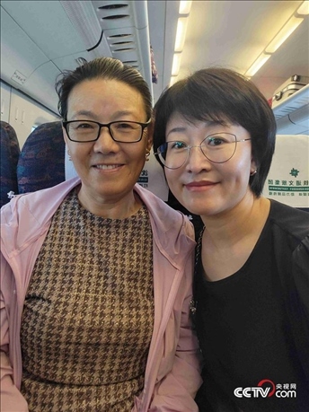 （呼群、寶力母女 受訪者供圖）