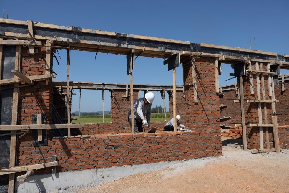 近日拍攝的黑龍江省尚志市老街基鄉(xiāng)龍王廟村。新華社記者 丁海濤 攝