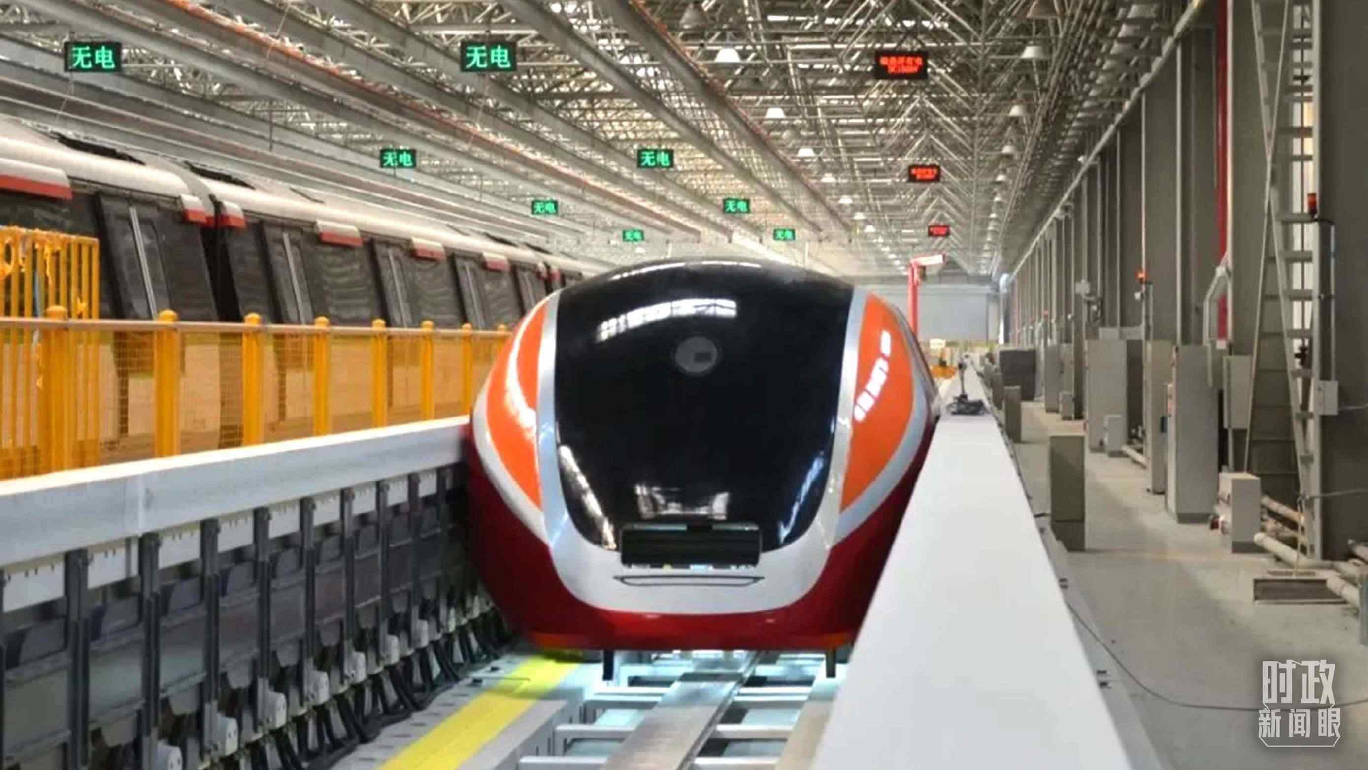 △3月31日，由中國中車自主研制的國內(nèi)首套高溫超導(dǎo)電動懸浮全要素試驗系統(tǒng)完成首次懸浮運行。（圖/中車齊齊哈爾車輛有限公司）