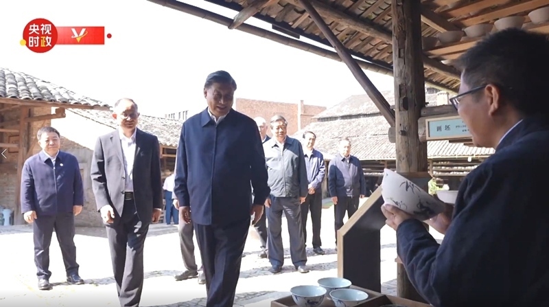 2023年10月11日，習(xí)近平在江西景德鎮(zhèn)考察。（視頻截圖）