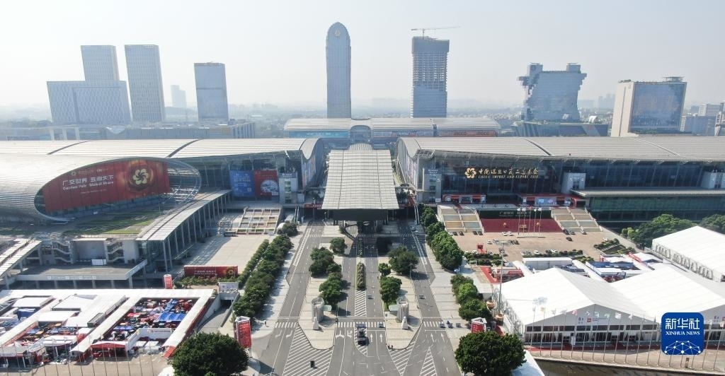 廣交會(huì)舉辦地外景（10月14日攝，無人機(jī)照片）。新華社記者 鄧華 攝