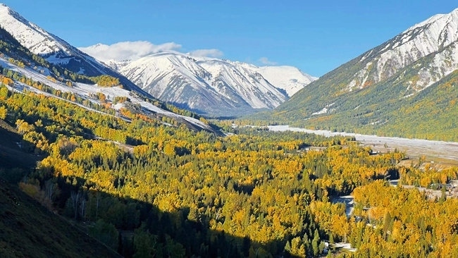 “新東方快車”沿途風(fēng)景。