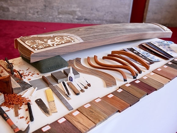 蘭考古箏制作展示。中央音樂學院供圖