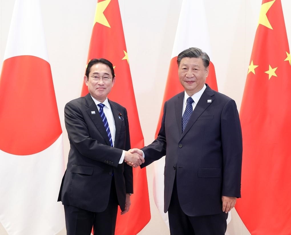 當(dāng)?shù)貢r間11月16日下午，國家主席習(xí)近平在舊金山會見日本首相岸田文雄。