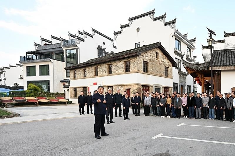 2023年10月11日，習(xí)近平總書記在江西上饒市婺源縣秋口鎮(zhèn)王村石門自然村考察。