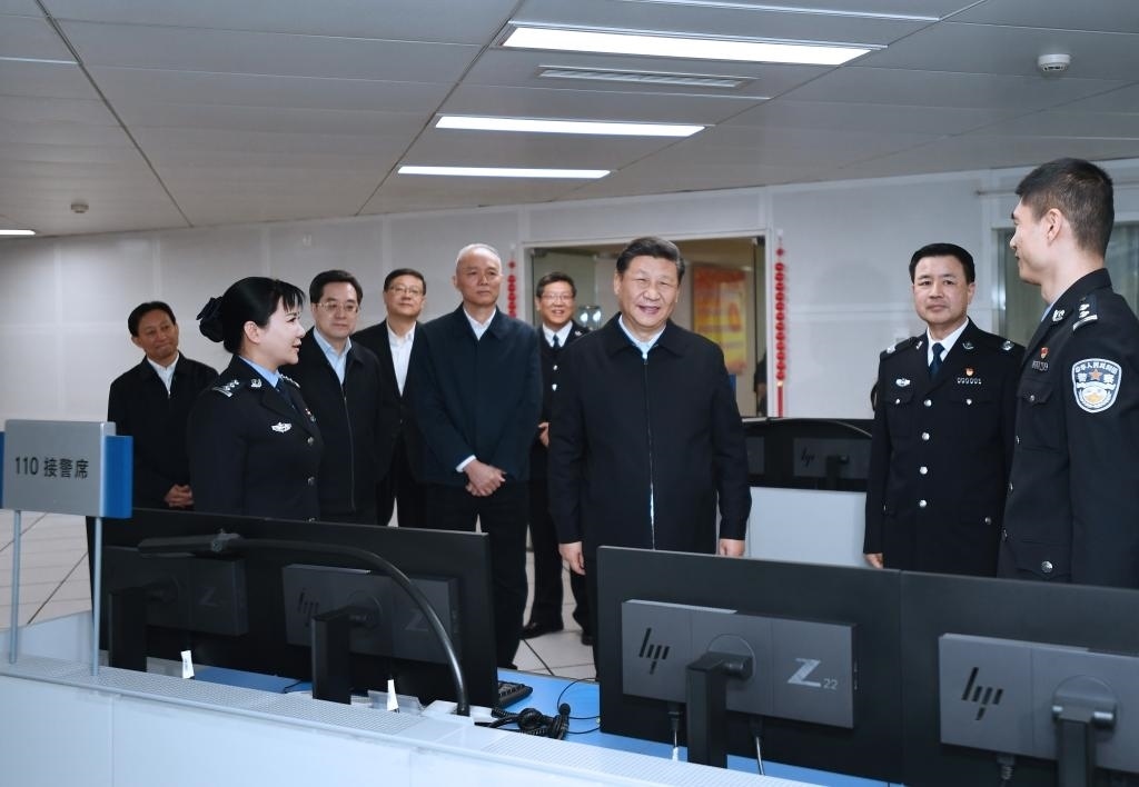 2019年2月1日上午，習(xí)近平總書(shū)記在北京市公安局看望慰問(wèn)公安民警，并向全國(guó)廣大公安民警拜年。新華社記者 謝環(huán)馳 攝
