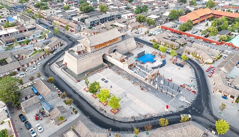 2022年9月8日，航拍河北正定古城陽和樓與正定歷史文化街。