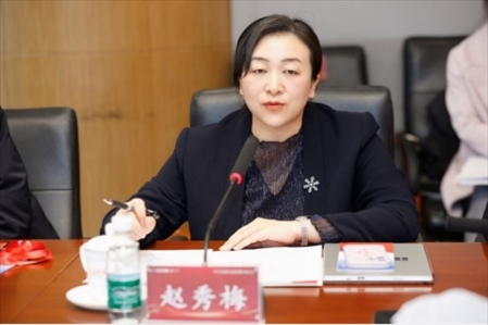 人民網(wǎng)輿情數(shù)據(jù)中心主任、人民在線總經(jīng)理趙秀梅發(fā)言