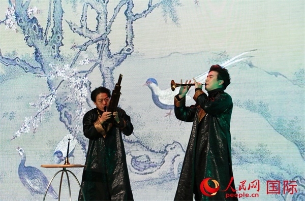 嗩吶表演《百鳥朝鳳》。人民網(wǎng) 許可攝