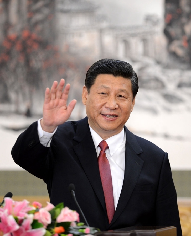 2012年11月15日，剛剛在中共十八屆一中全會上當(dāng)選中共中央總書記的習(xí)近平在北京人民大會堂同采訪十八大的中外記者親切見面。新華社記者 謝環(huán)馳 攝