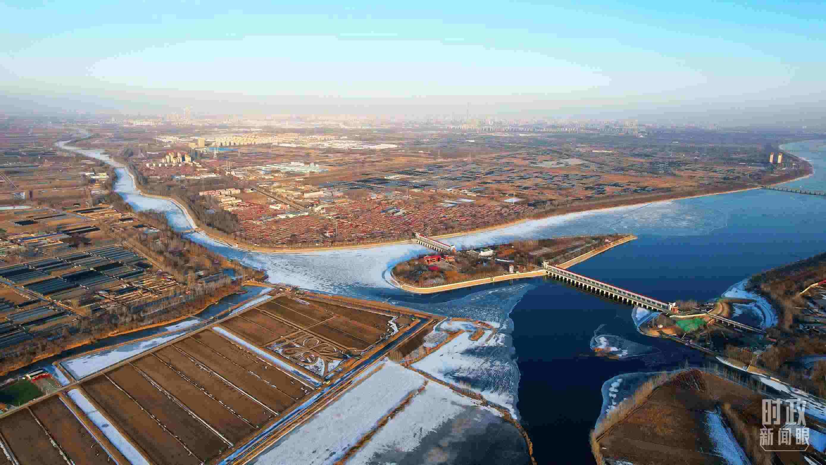 △俯瞰第六埠村。（總臺央視記者范凱拍攝）