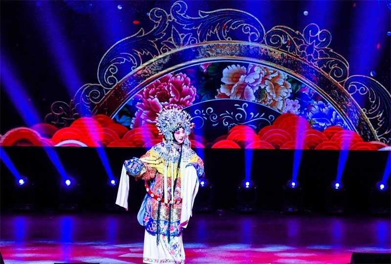 京劇梅派傳人胡文閣帶來《貴妃醉酒》。趙 靖攝