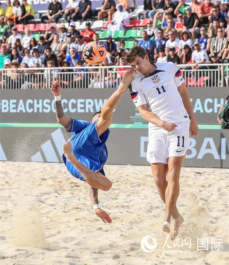 2月15日，意大利隊(duì)對(duì)陣美國(guó)隊(duì)。人民網(wǎng)塔里克·易卜拉欣攝