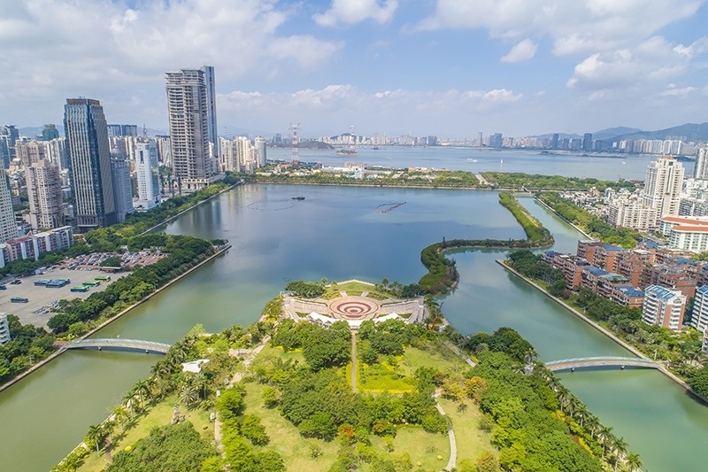 2021年5月15日，廈門，航拍筼筜湖，景色優(yōu)美。