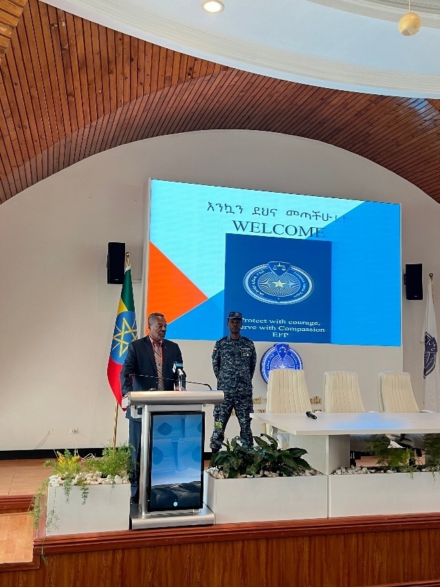 圖為埃塞警察大學校長梅斯芬·阿貝貝致辭。亞的斯亞貝巴大學孔子學院供圖