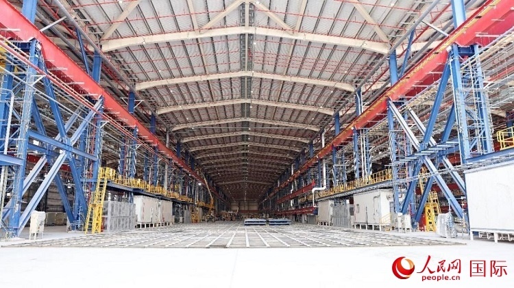 已移交業(yè)主的C201船體車間。人民網(wǎng)記者管克江攝