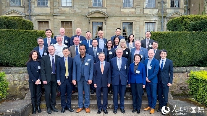 論壇嘉賓合影。人民網(wǎng) 郭錦標(biāo)攝