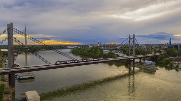 匈塞鐵路塞爾維亞境內(nèi)。中國鐵路國際有限公司供圖