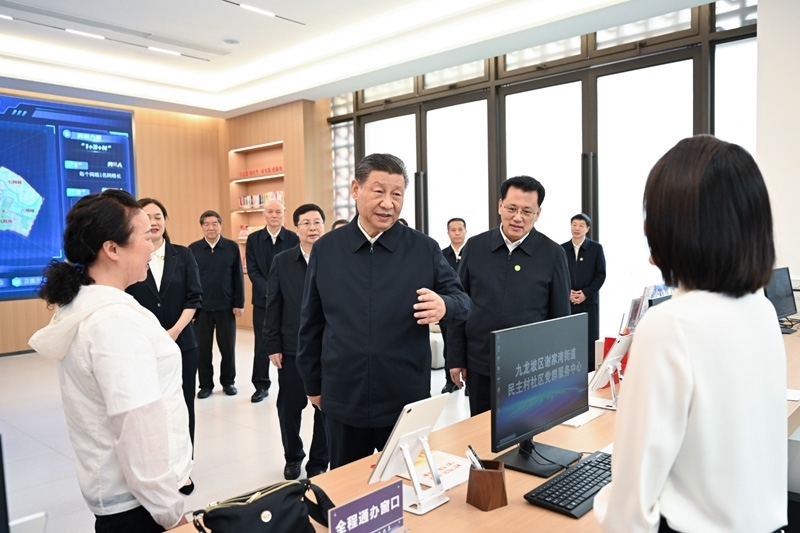 2024年4月22日下午，習(xí)近平總書記在重慶市九龍坡區(qū)謝家灣街道民主村社區(qū)考察。