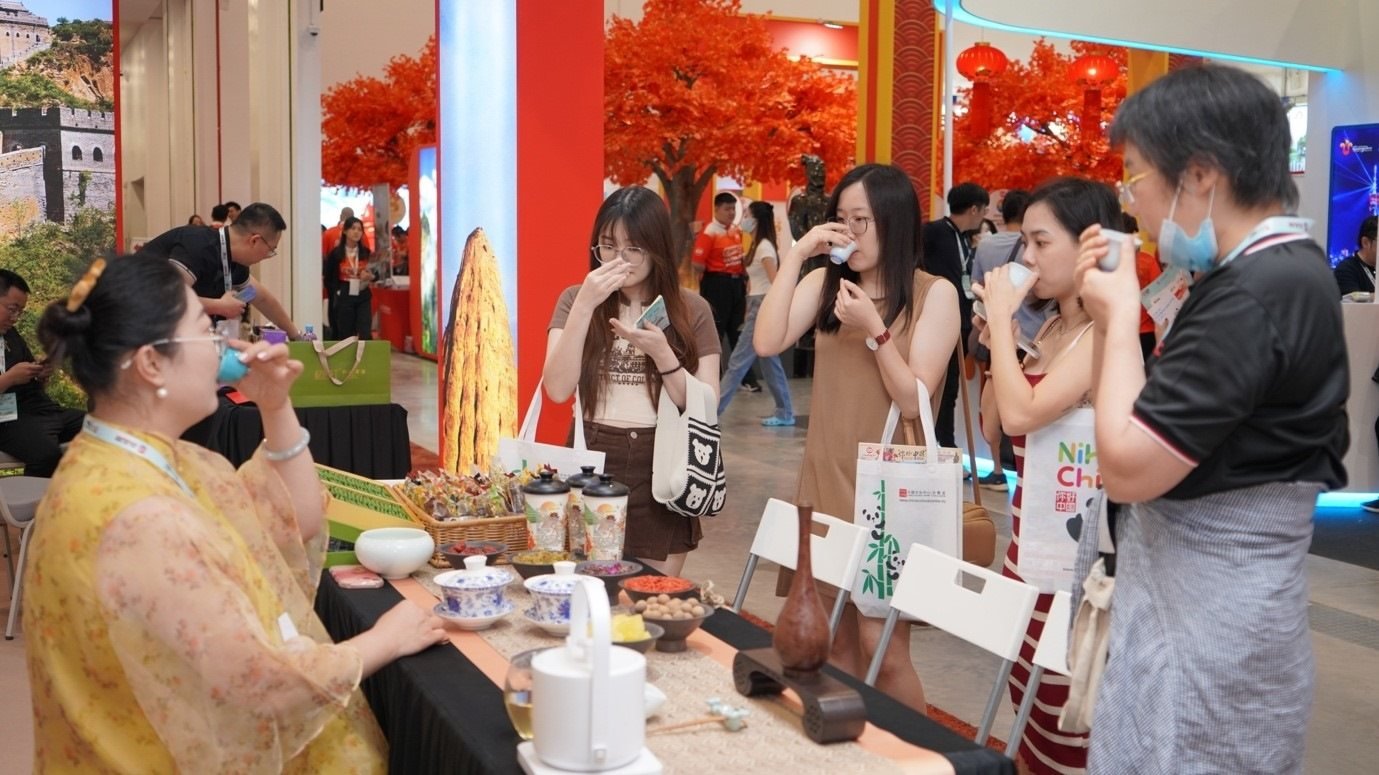 寧夏非遺八寶茶互動展示。 吉隆坡中國文化中心供圖