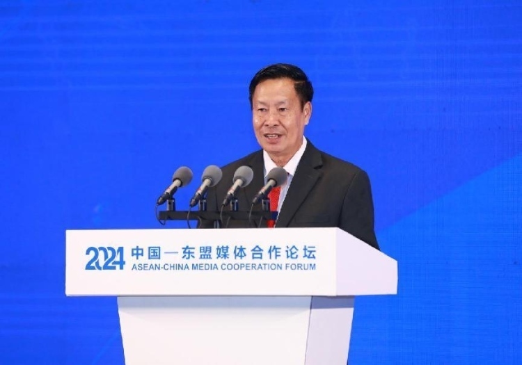 坡西·喬馬尼馮致辭。中國外文局供圖