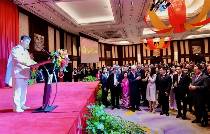 以上圖片均由使館提供，內(nèi)容說明：駐泰使館舉行慶祝建軍97周年招待會(huì)現(xiàn)場(chǎng)。