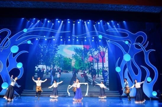 第十屆“歡動(dòng)北京”開(kāi)幕，12國(guó)青少年向未來(lái)問(wèn)好