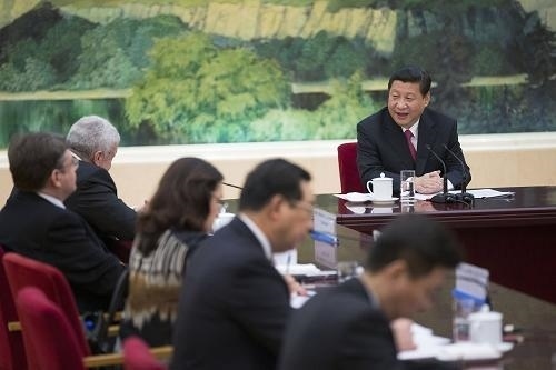 △2013年3月19日，習(xí)近平主席在北京人民大會(huì)堂接受金磚國(guó)家媒體聯(lián)合采訪。