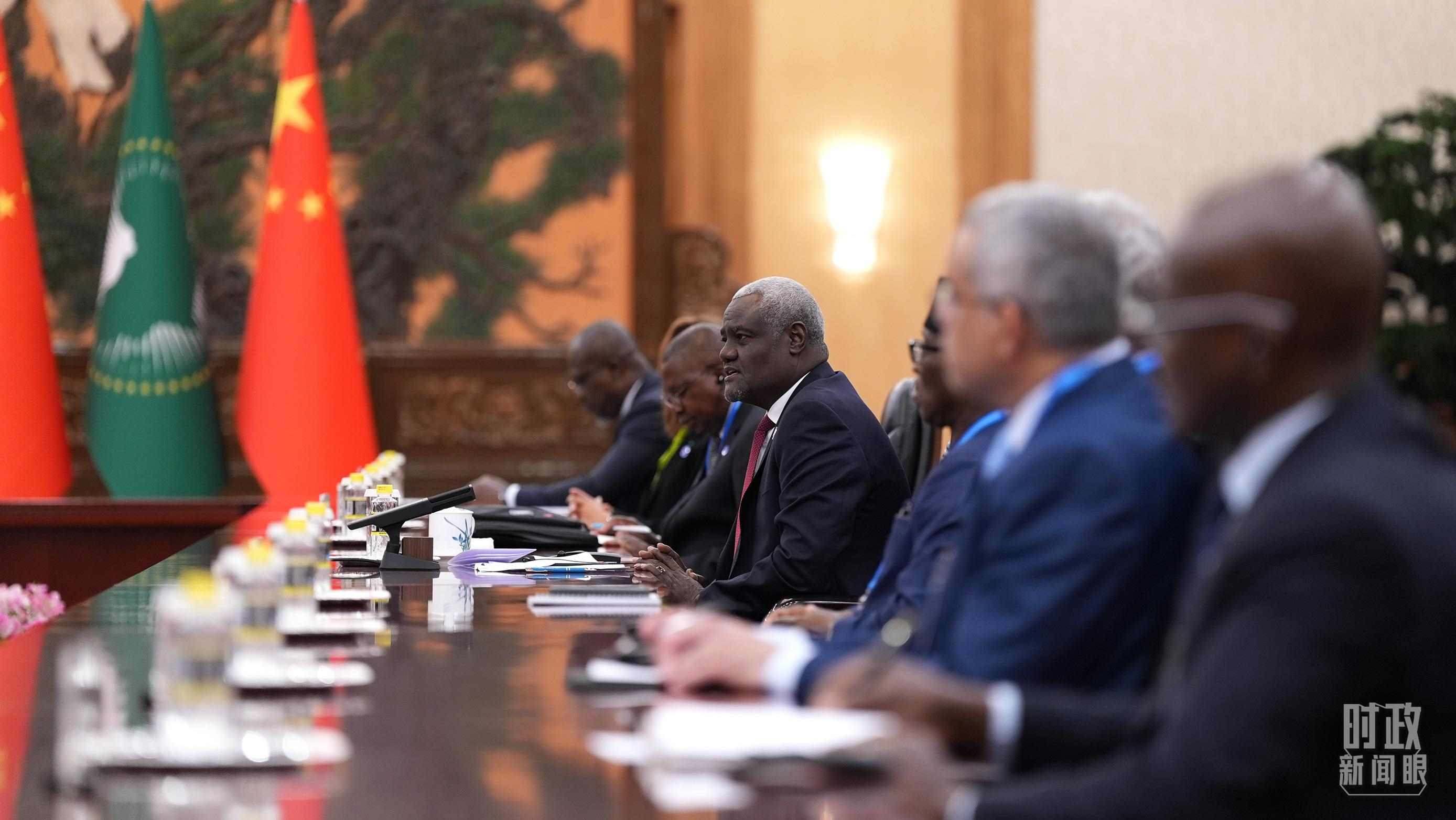  △正在參加會晤的非盟委員會主席。（總臺央視記者彭漢明拍攝）