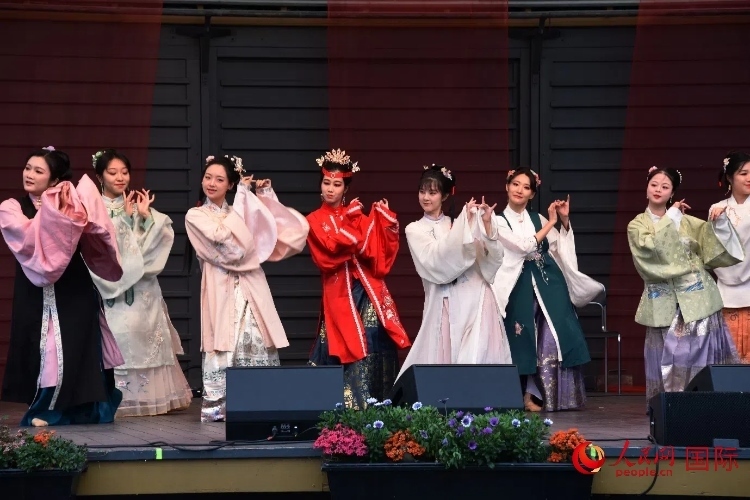 中國舞《紅樓夢》。人民網(wǎng)記者 殷淼攝