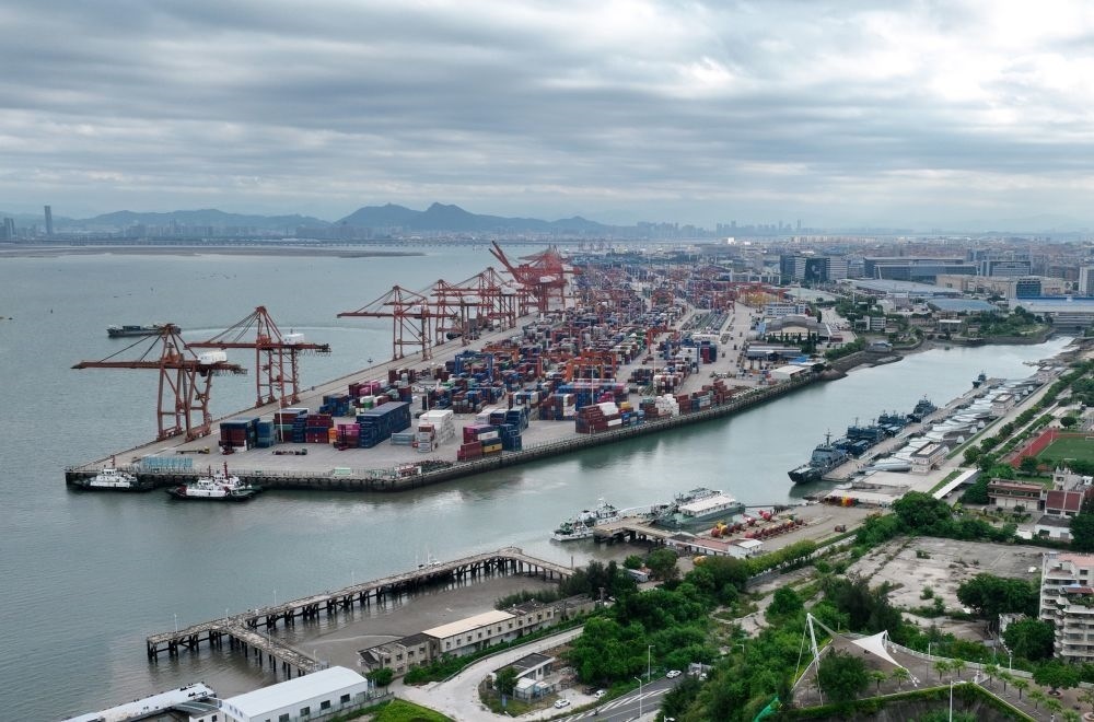 這是中國(guó)（福建）自由貿(mào)易試驗(yàn)區(qū)廈門(mén)片區(qū)內(nèi)的廈門(mén)海天碼頭（2024年9月4日攝）。