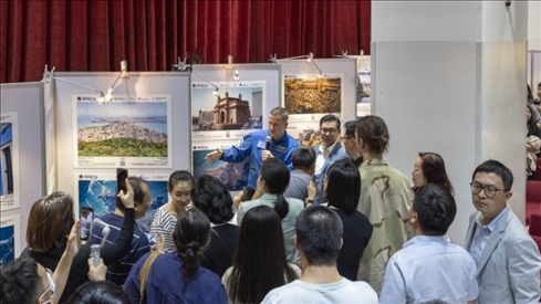 5月29日，“宇宙·金磚國(guó)家”圖片巡回展在北京舉辦，活動(dòng)現(xiàn)場(chǎng)吸引了眾多中國(guó)觀眾。北京俄羅斯文化中心供圖