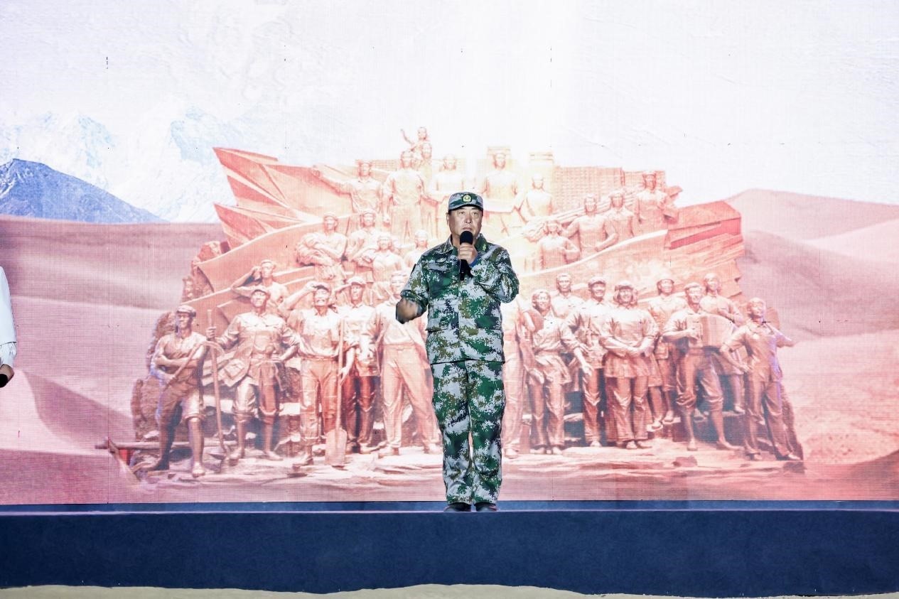 馬軍武在“何以中國·五星出東方”網(wǎng)絡(luò)主題宣傳活動(dòng)現(xiàn)場(chǎng)演講。人民視頻供圖