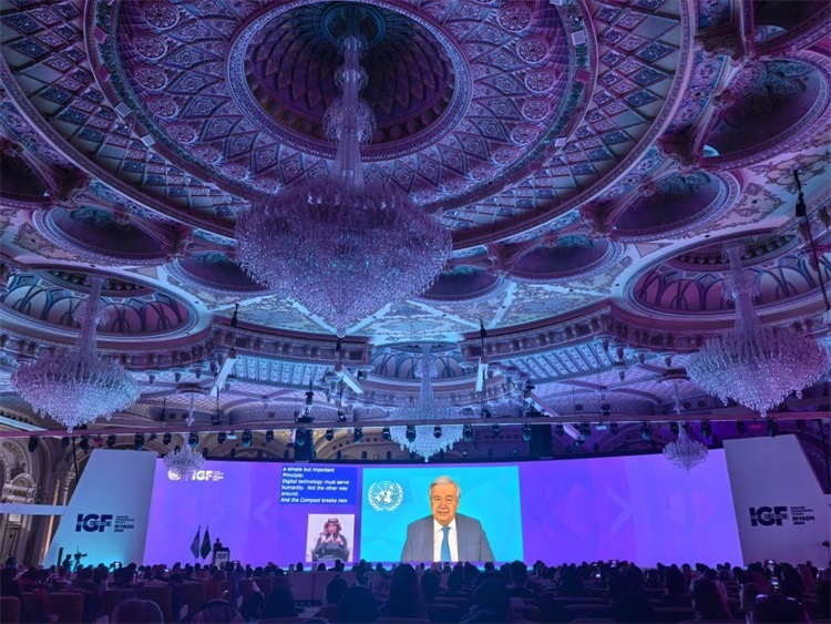 圖為第19屆聯(lián)合國互聯(lián)網(wǎng)治理論壇（IGF）“推動科技企業(yè)履行兒童網(wǎng)絡(luò)保護責任”開放論壇活動現(xiàn)場。中國傳媒大學供圖。