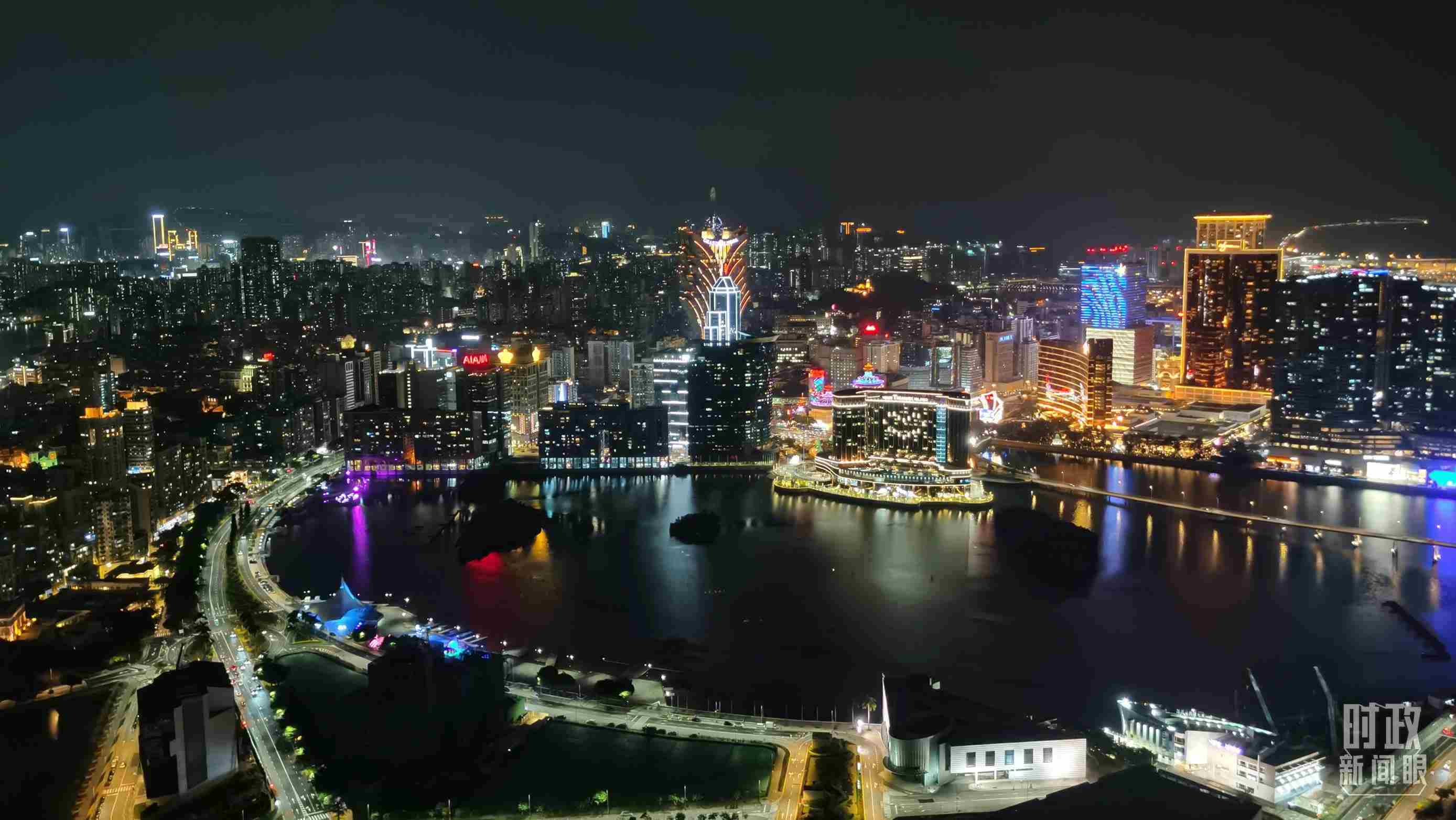 △澳門夜景。（總臺(tái)央視記者曹亞星拍攝）