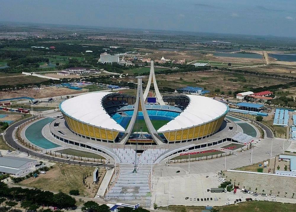 由中國援建的柬埔寨國家體育場(chǎng)項(xiàng)目于2021年12月18日正式啟用。