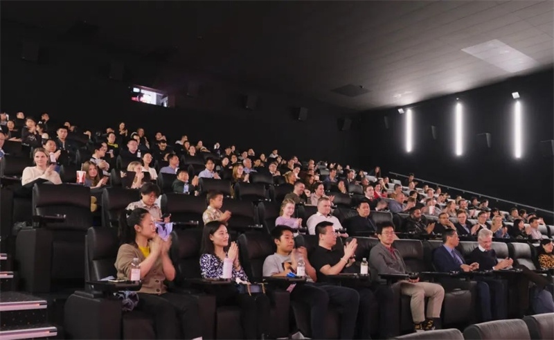 觀影現(xiàn)場。中國駐丹麥大使館供圖
